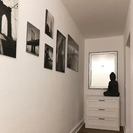 1 20 Km Dus Airport Messe شقة