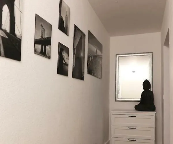 1 20 Km Dus Airport Messe Lejlighed